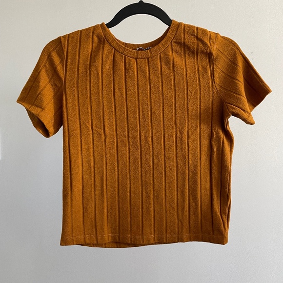 Zara Mustard Yellow Ribbed Tee - Picture 1 of 3